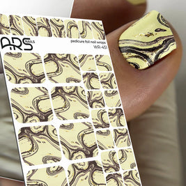 Wrap pédicure jaune et brun avec effet feuille d’or WR-451