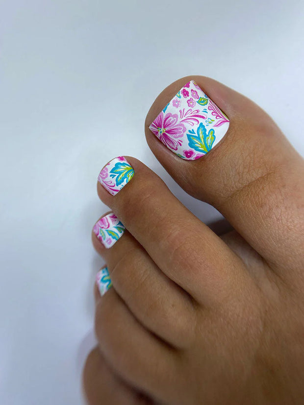 Nail wrap pédicure floral rose sur fond blanc WR-719